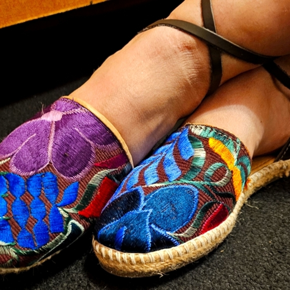 Huarache Artesanal/ Womens Artisanal Leather & Embroidered shoes - Picture 5 of 6